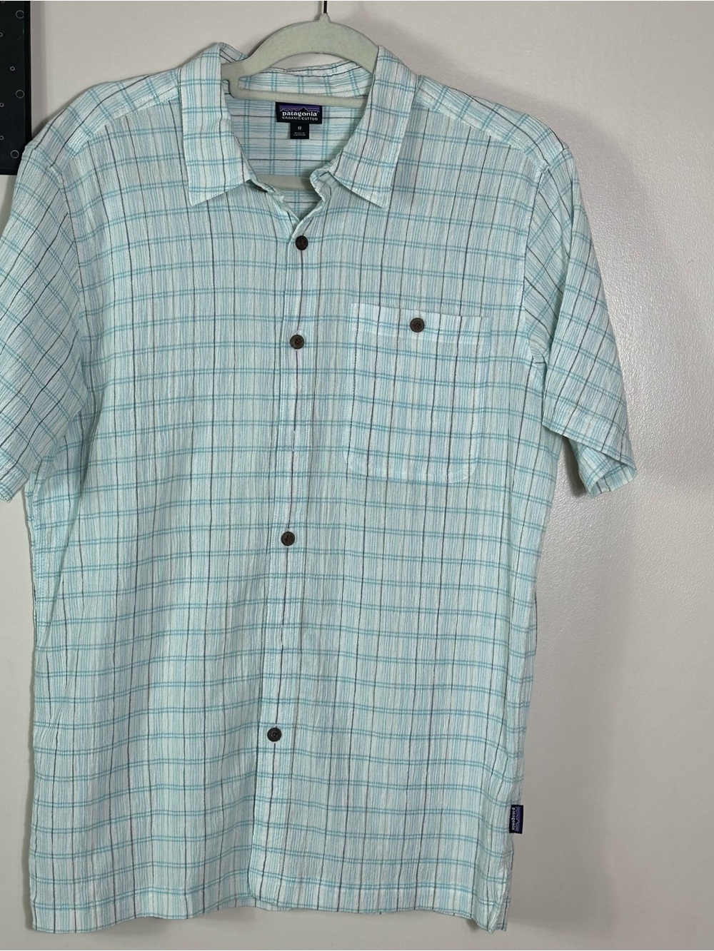 Patagonia Men’s Mint and Teal Plaid Short-Sleeve Button-Down Shirt